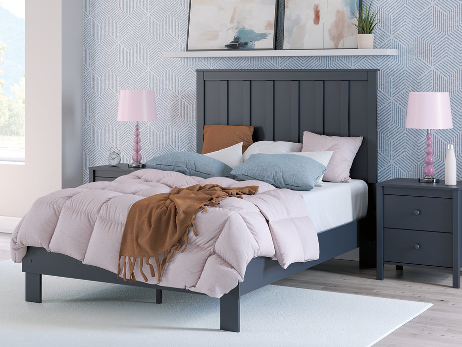 Simmenfort  Platform Bed