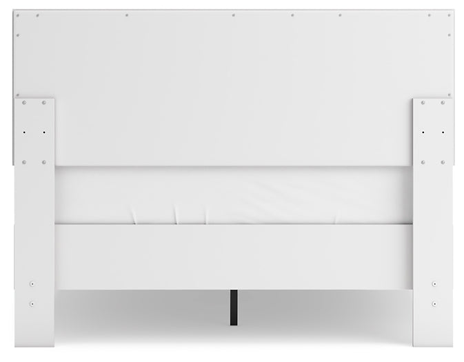 Hallityn Full Panel Headboard with Dresser and Chest